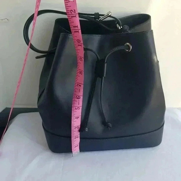 Floto Milano genuine leather bucket purse - Picture 10 of 15